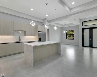 3366 72nd Avenue Ne - Photo Thumbnail 1