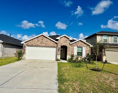 5122 Sunset Oaks Drive - Photo Thumbnail 2