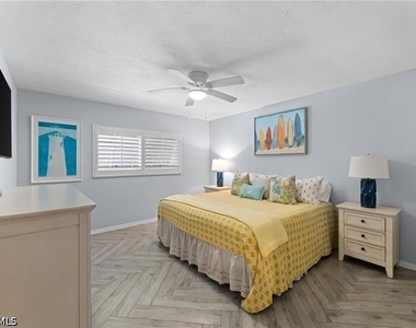 2467 Pine Woods Circle - Photo Thumbnail 37