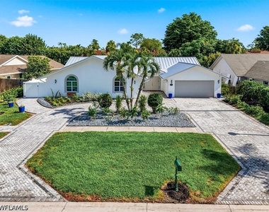 2467 Pine Woods Circle - Photo Thumbnail 29