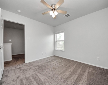 16692 E Ivanhoe - Photo Thumbnail 7