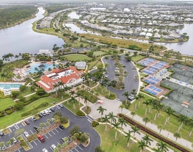 7235 Saona Court - Photo Thumbnail 15