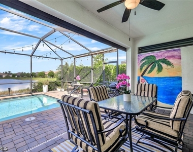 9207 Shadow Oak Lane - Photo Thumbnail 17