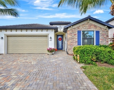 9207 Shadow Oak Lane - Photo Thumbnail 1