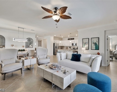 9207 Shadow Oak Lane - Photo Thumbnail 6
