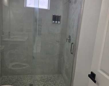 2604 E 13th Street - Photo Thumbnail 3