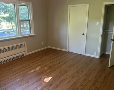 235 Ramapo Hills - Photo Thumbnail 11