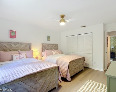 812 102nd Avenue N - Photo Thumbnail 33