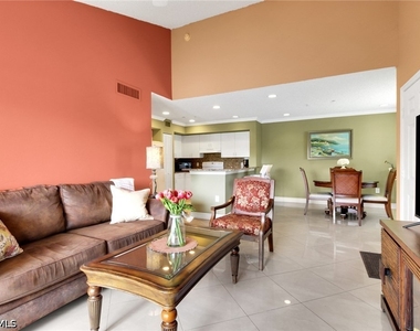 1195 Wildwood Lakes Boulevard - Photo Thumbnail 10