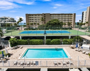 10420 Gulf Shore Drive - Photo Thumbnail 2