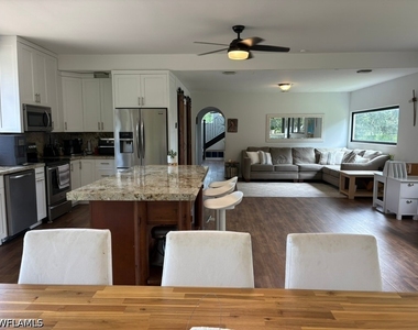14810 Queen Avenue - Photo Thumbnail 8