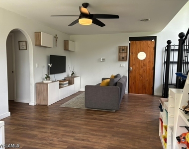 14810 Queen Avenue - Photo Thumbnail 18