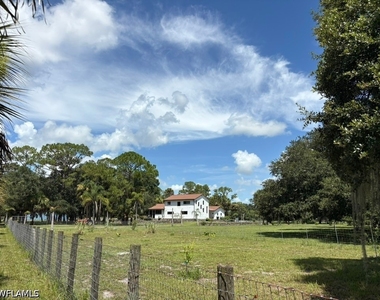14810 Queen Avenue - Photo Thumbnail 1