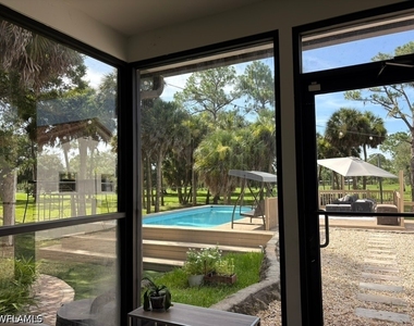 14810 Queen Avenue - Photo Thumbnail 12