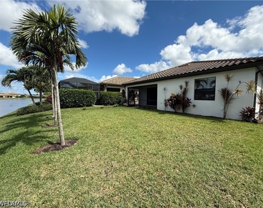 9317 Woodhurst Drive - Photo Thumbnail 2