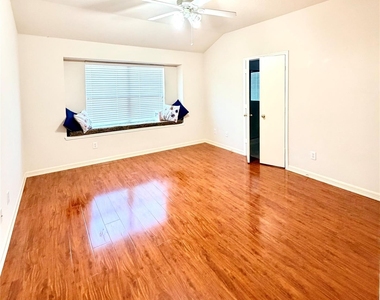 10823 Coral Garden Lane - Photo Thumbnail 19