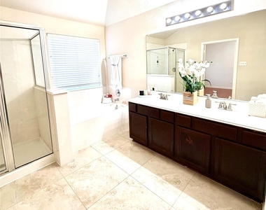 10823 Coral Garden Lane - Photo Thumbnail 20
