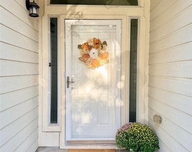 10823 Coral Garden Lane - Photo Thumbnail 1