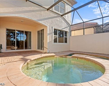 5717 Mango Circle - Photo Thumbnail 12