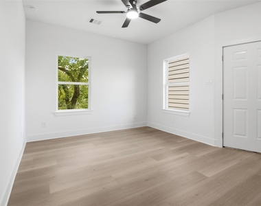 307 Bolden Street - Photo Thumbnail 32