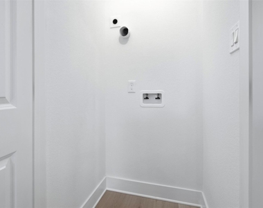 307 Bolden Street - Photo Thumbnail 11
