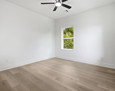 307 Bolden Street - Photo Thumbnail 31
