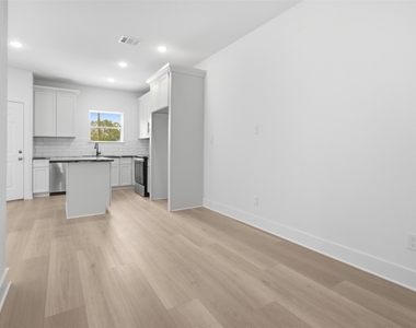 307 Bolden Street - Photo Thumbnail 29