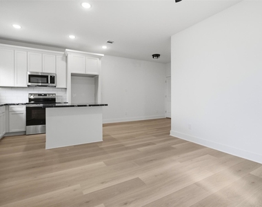 307 Bolden Street - Photo Thumbnail 22
