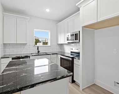 307 Bolden Street - Photo Thumbnail 26