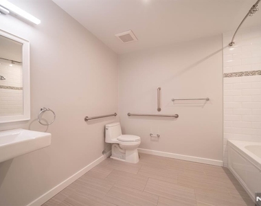 62 Broadway - Photo Thumbnail 10