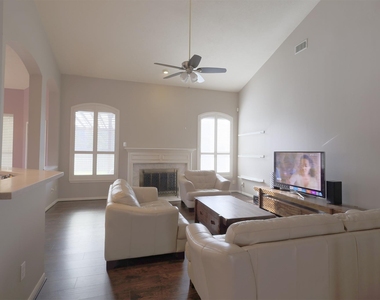 1715 Park Harbor Estates Drive - Photo Thumbnail 4
