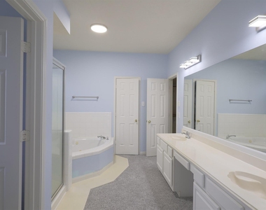 1715 Park Harbor Estates Drive - Photo Thumbnail 14