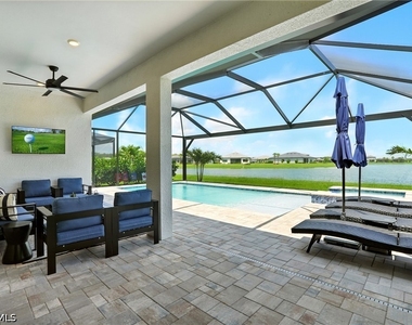 18282 Parksville Drive - Photo Thumbnail 7