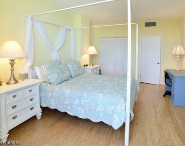 4001 Gulf Shore Boulevard N - Photo Thumbnail 8