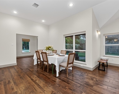 14603 Carolcrest Drive - Photo Thumbnail 10