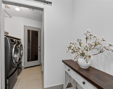 14603 Carolcrest Drive - Photo Thumbnail 14