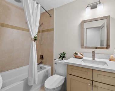 14603 Carolcrest Drive - Photo Thumbnail 17