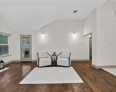 14603 Carolcrest Drive - Photo Thumbnail 12
