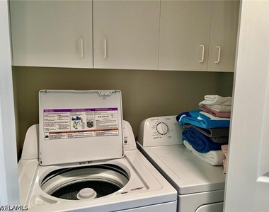 2290 Carrington Court - Photo Thumbnail 12