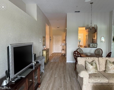 2290 Carrington Court - Photo Thumbnail 5