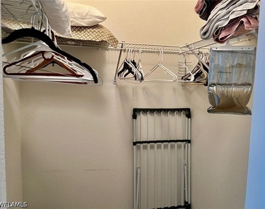 2290 Carrington Court - Photo Thumbnail 10