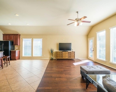 11015 Brighton Gardens Drive - Photo Thumbnail 15