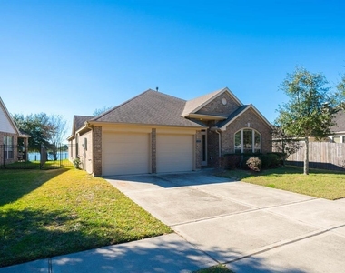 11015 Brighton Gardens Drive - Photo Thumbnail 2