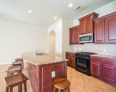 11015 Brighton Gardens Drive - Photo Thumbnail 19