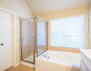 11015 Brighton Gardens Drive - Photo Thumbnail 30