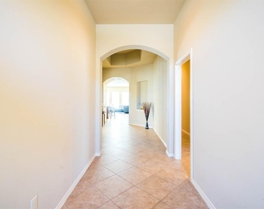 11015 Brighton Gardens Drive - Photo Thumbnail 6