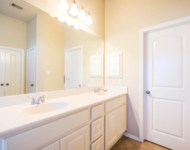 11015 Brighton Gardens Drive - Photo Thumbnail 31