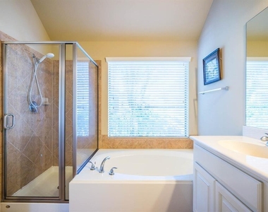 11015 Brighton Gardens Drive - Photo Thumbnail 29