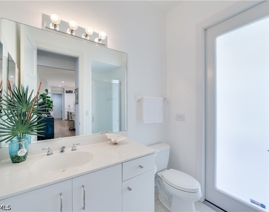 1107 Augusta Falls Way - Photo Thumbnail 12