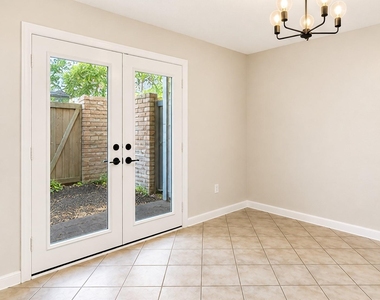 6106 W Airport Boulevard - Photo Thumbnail 10